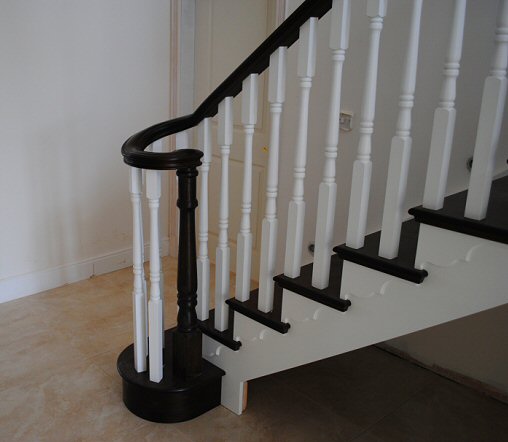 Curved handrail